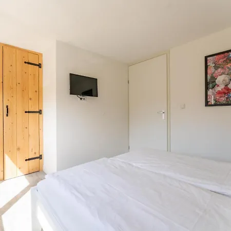 Holiday home Tiny House Koolmees